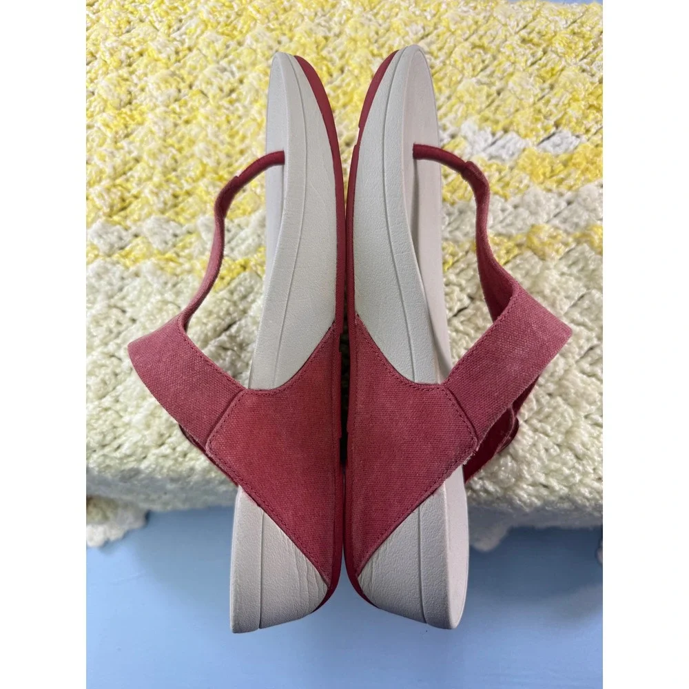 FitFlop Lulu Canvas Red Thong Sandals Womens 9 Microwobbleboard H12-203